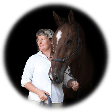 claire-morin5-equitation-relationnelle-developpement-personnel-cheval.png